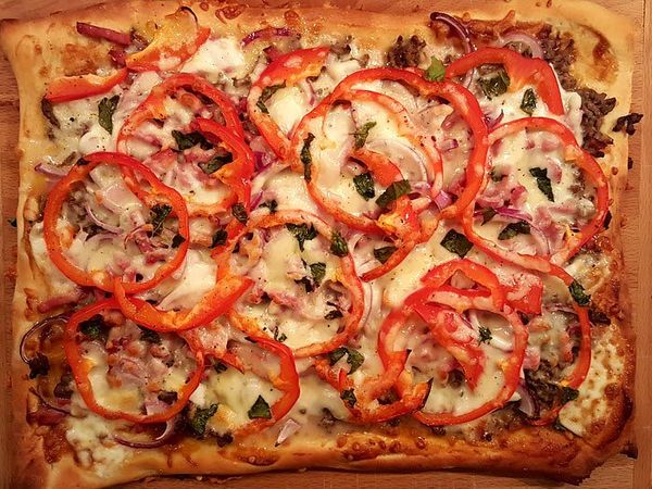 Plaatpizza