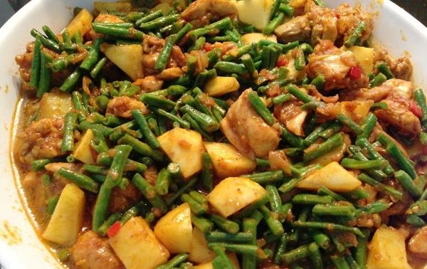 Roti kip masala